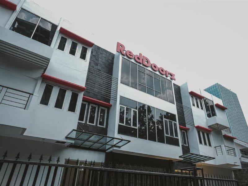 Reddoorz Plus Near Plaza Blok M Jakarta Exteriör bild